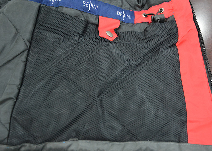 Comfortable Outdoor Work Clothes With Reflective Piping In Shoulder