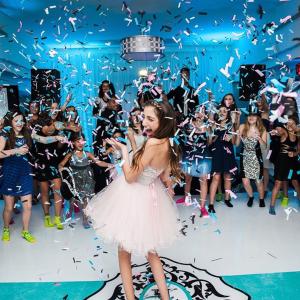 China Colourful Large Party Popper Cannon , Eco Friendly Confetti Cannon wholesale