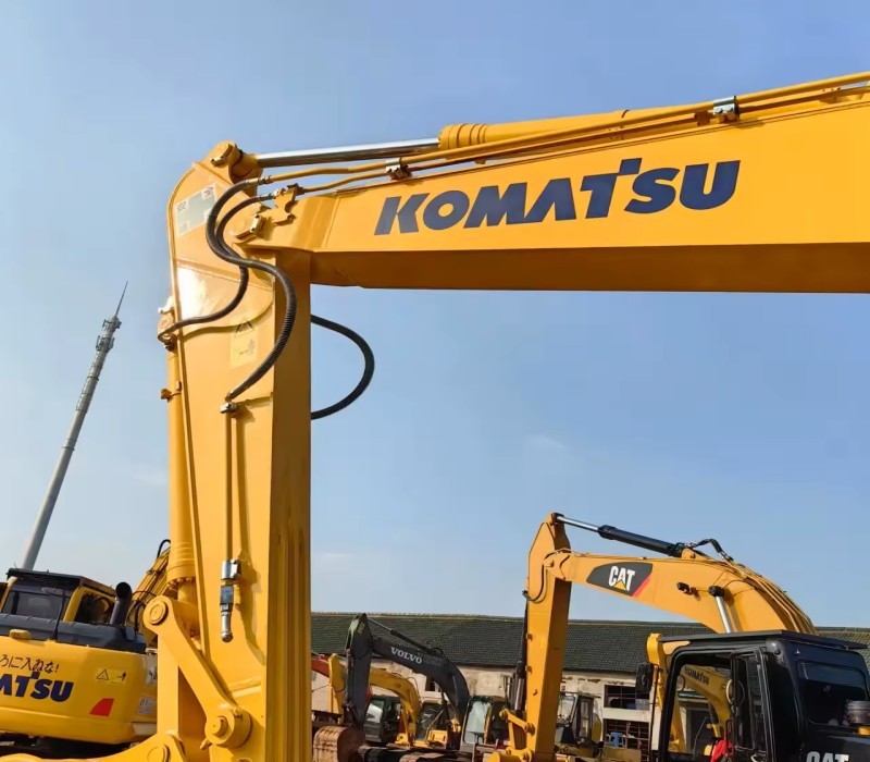 Second Hand Komatsu Excavator PC400LC-8