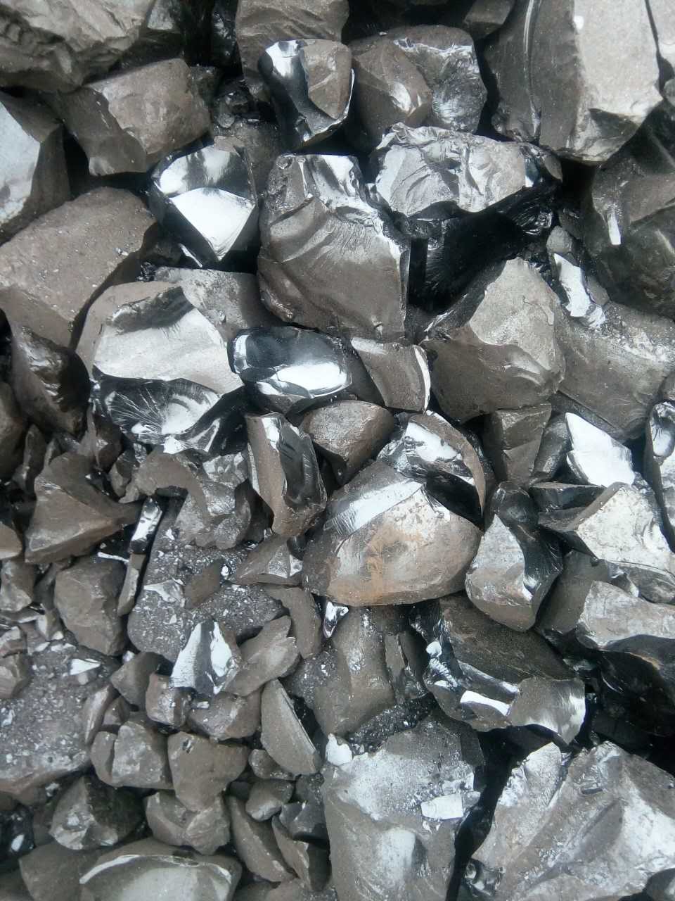 Aluminium Smetling Hard Pitch Material , Softening Point 130 ℃ - 140 ℃