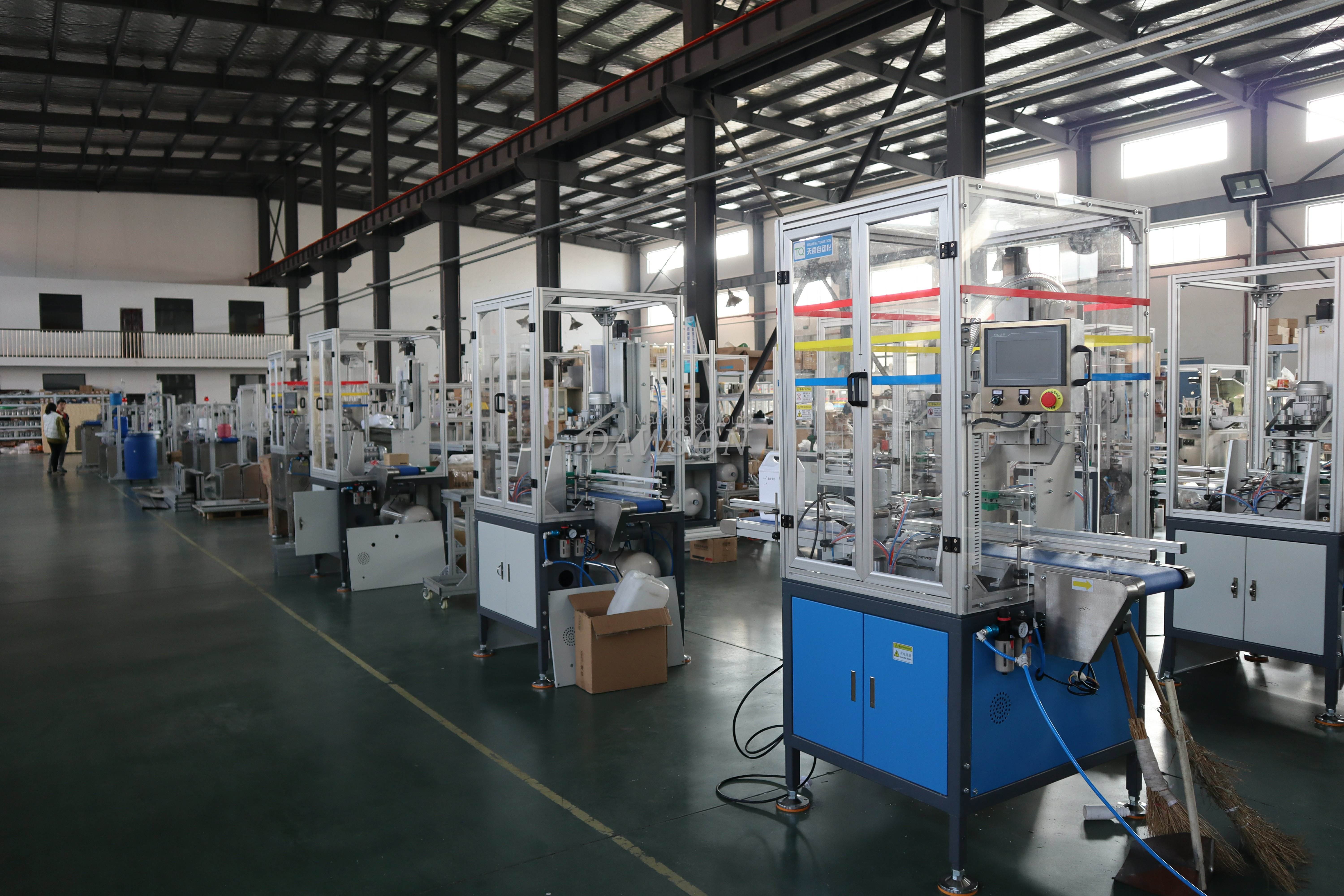 4 Head Automatic Equipment Plastic bottle jerrycan Injection Oil Bottles Molding Leak Tester Machine