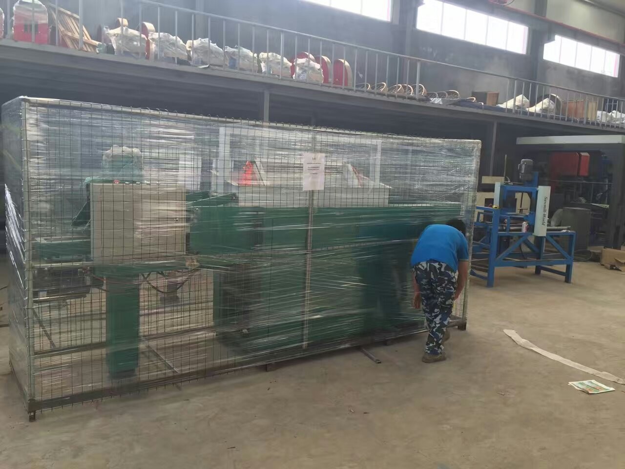 250-1500kg/H Dura Wood Shaving Machine Automatic For Poultry Farm