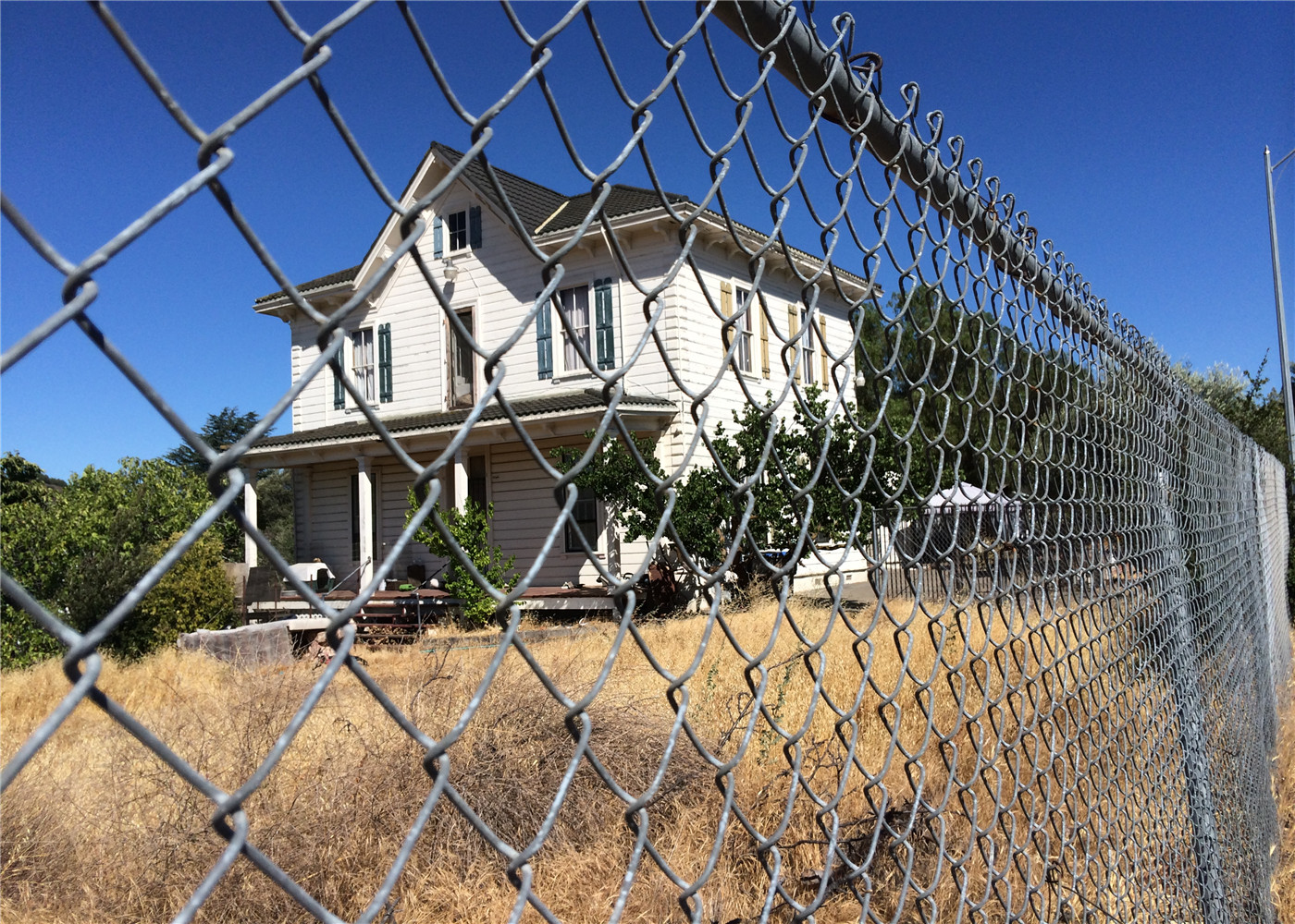 PVC coated sports field chain wire fence ,chain mesh fence