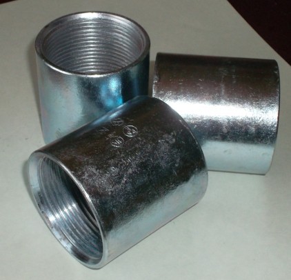 hot dip galvanized steel pipe threaded on both ends