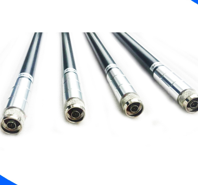 50omh Impedance 698-2700MHz 10km 18dBi Fiberglass Antenna with N Female Connector