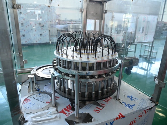 Pharma Stoppering Machine For Glass Vials Plastic PET Bottles Sealing With PLC HMI