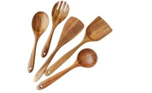 China Eco Friendly Teak Wood Kitchen Spoon Set utensil set Multiusage wholesale