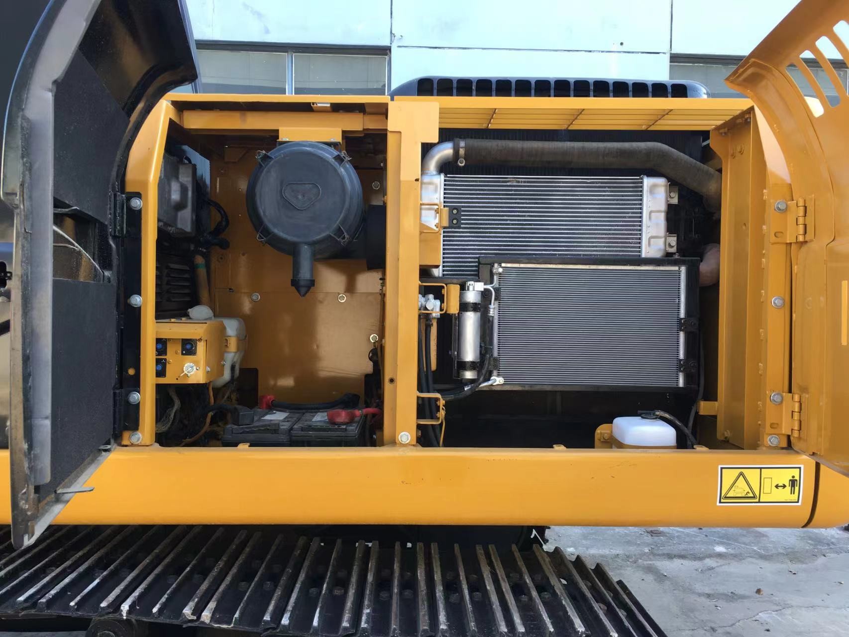 Used Crawler Excavator Reconditioned CAT 320D Excavator With 600mm Track Width