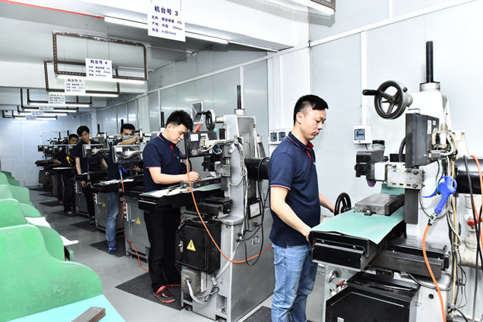 Aluminum Tungsten Carbide Parts , Machining Spare Parts With Sandblast
