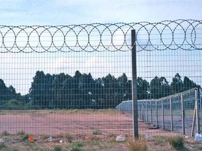 BTO-22 Welded Razor Wire Mesh with 75x150mm Aperture