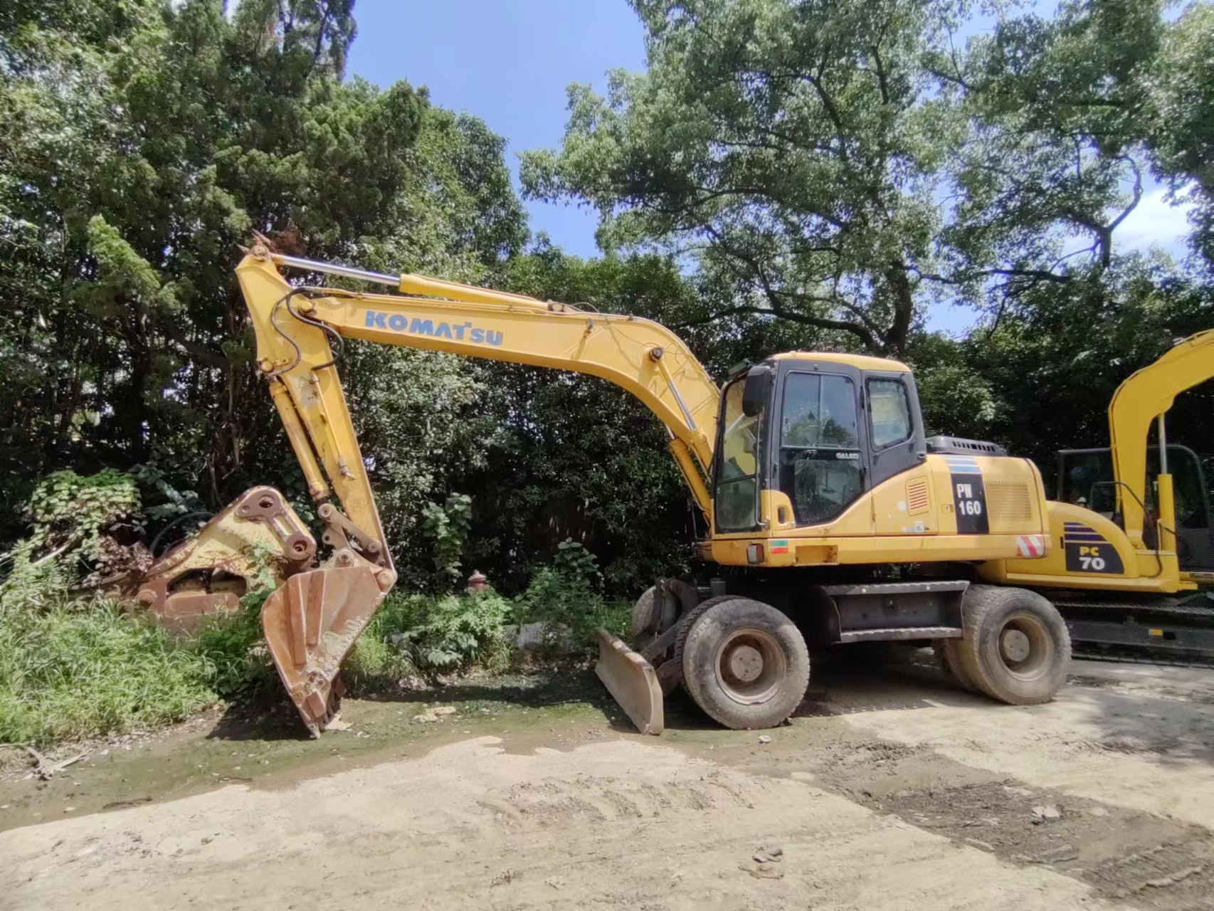16 Ton Japan Mini Excavator Komatsu PC160 PC PW 160 with Machine Weight of 16000 KG