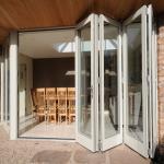 Folding Bifold Commercial Aluminium Doors Tempered Glass Inward / Outward