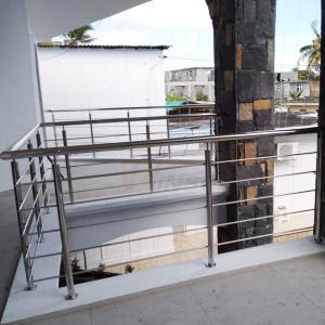 China 201 304 316 Grade Stainless Steel Inox Guardrail Accept Customization wholesale