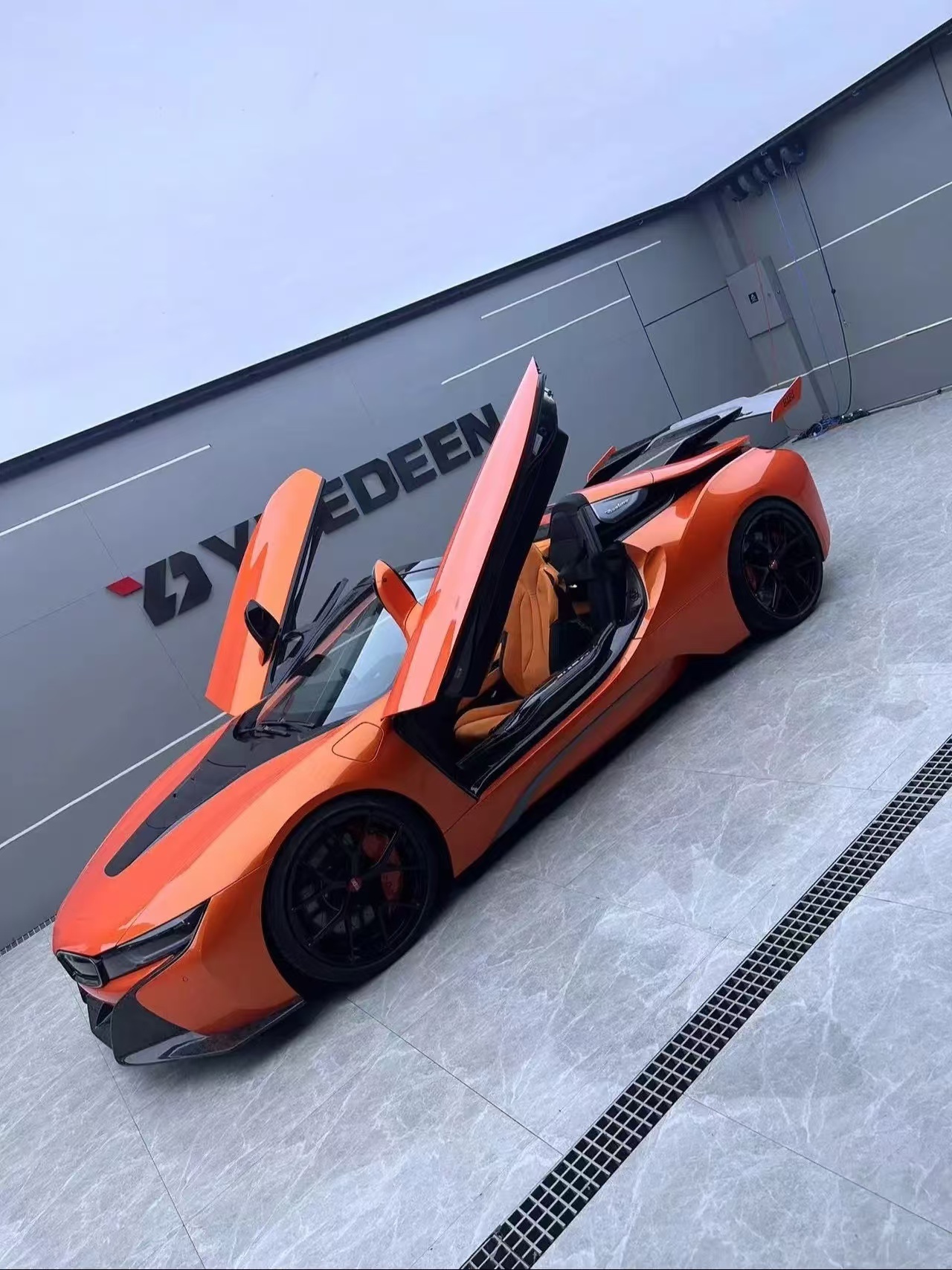 I8 BMW Body Kit Car 2018 - 2019 Carbon Fiber Spoiler Front Bumper Spoiler Wing
