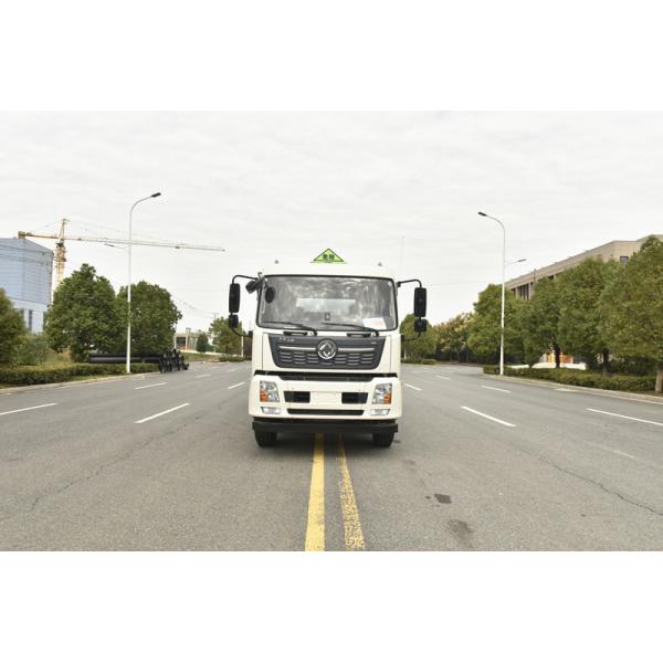 SINOTRUK HOWO 8X4 Fuel Oil Tanker Truck 371HP 28CBM With High Capacity Tanker