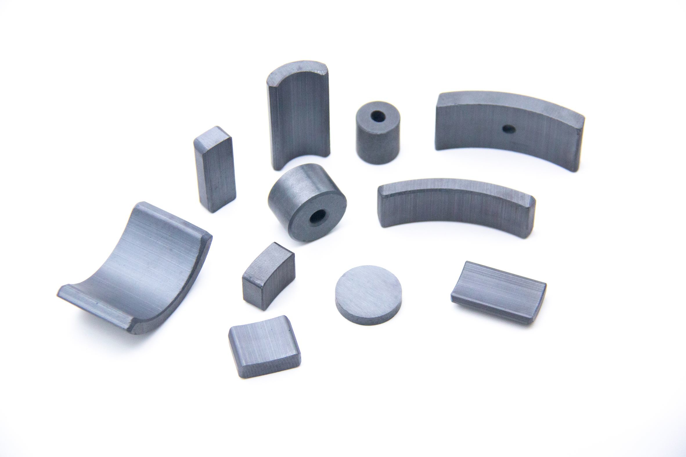 Permanent Magnet Ferrite Tiles In Fans For Hot Summer Use Fan Ferrite Magnets