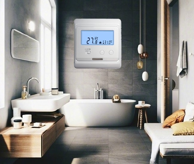 LCD Touch Screen Omron Relay Fan Coil Unit Thermostat