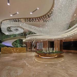 China ROSH Extra Large Modern Chandeliers Vibrant Lighting 60W wholesale