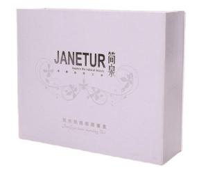 China Clamshell Magnetic Buckle Printed Paper Box Custom Cosmetic Gift Packing Box wholesale