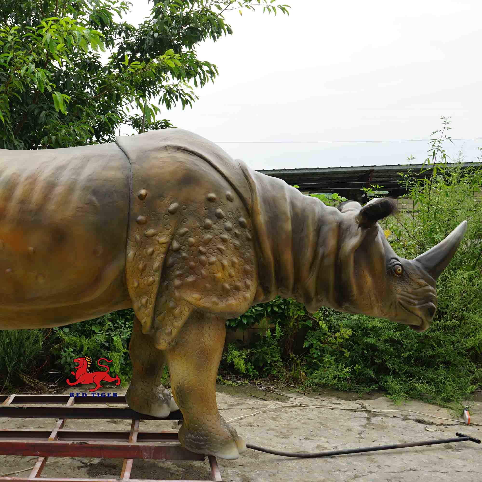 Waterproof Realistic Animatronic Animals Rhinoceros Sondaicus Model