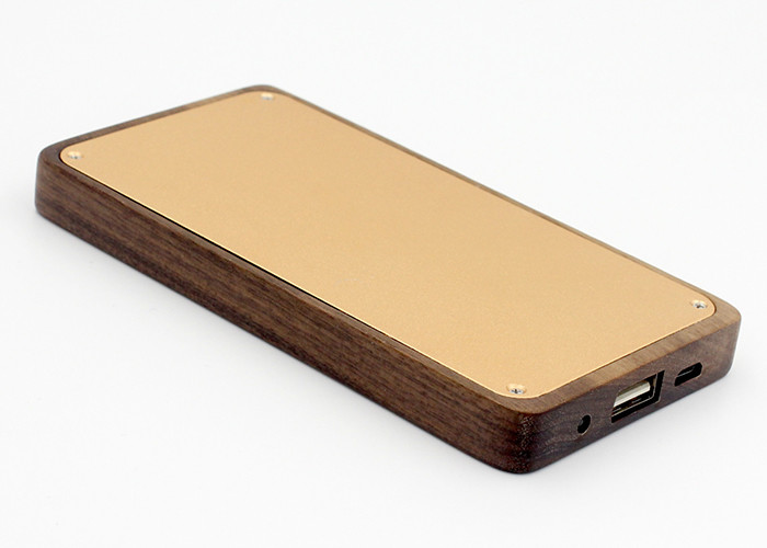 Portable Maple Carved Wood Power Bank 4000 Milliampere For Iphone 8