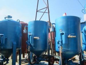 China 200 Liters Abrasive Sand Grit Blasting Equipment For Pressure Release System wholesale