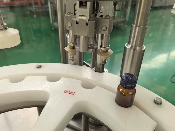 Vial Filling Machine for Lyophilized Product, Freeze Dried Pharmaceuticals Packaging Equipment High Filling Accuracy, GMP standard