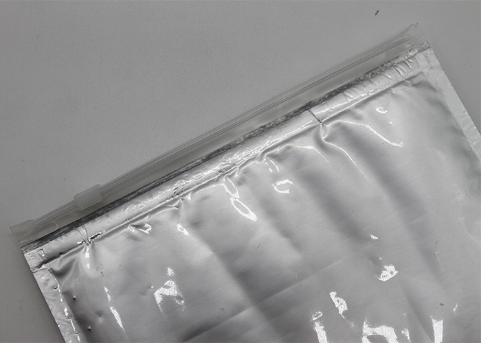 Zipper Aluminum Foil Bags For Industrial Use , Aircraft Hole Padded Shipping Bags Shiny Moisture Proof