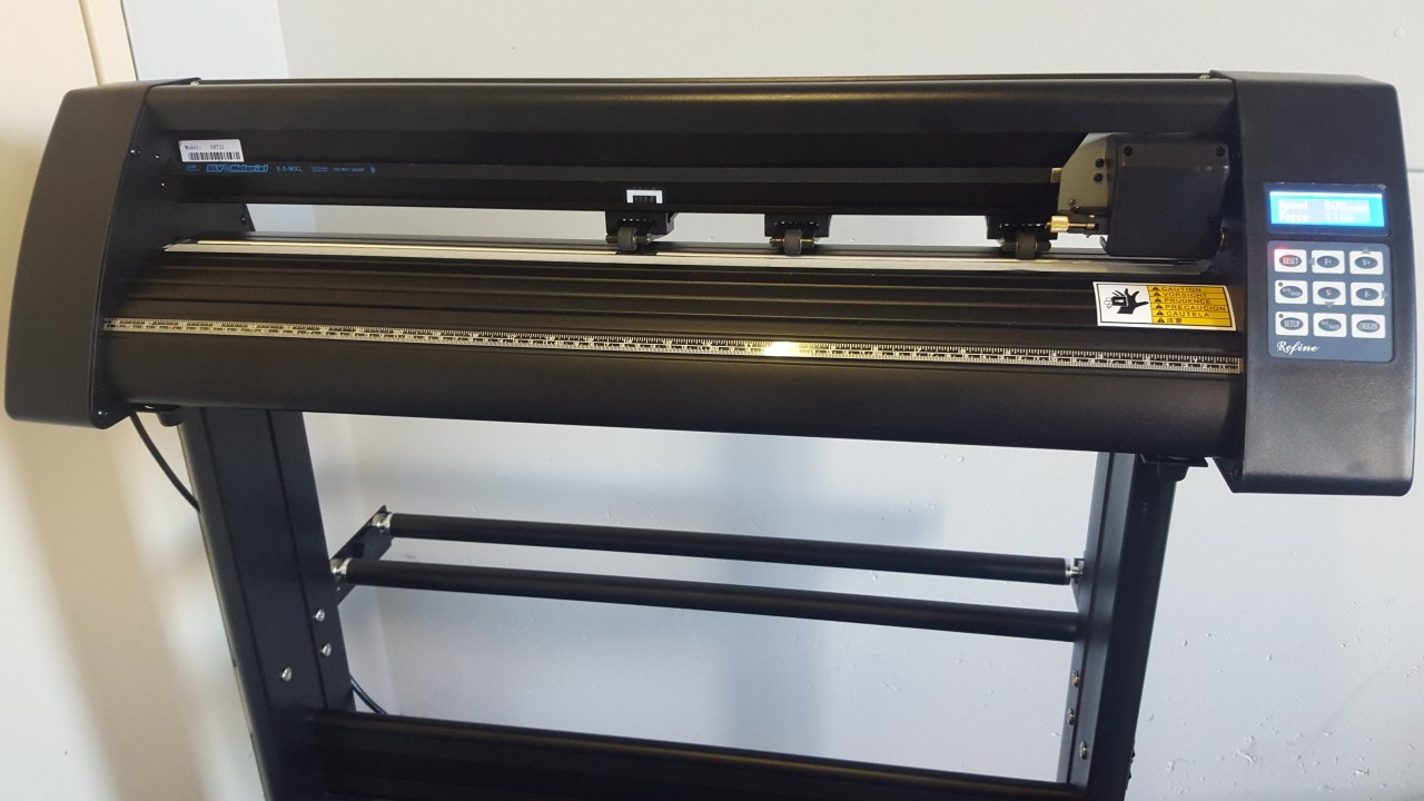 630mm Black Sign Cutter Plotter Aluminum Roller Sticker Cutting Machine With Step Motor