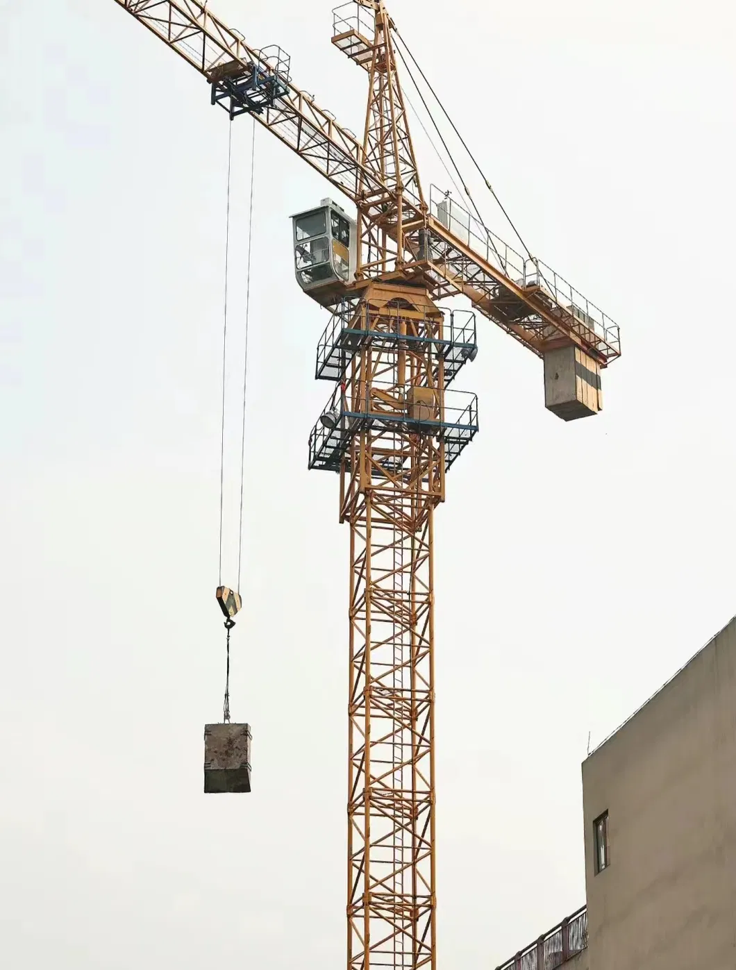 Hot Sale China Biggest The Second Used Zoomlion Tower Crane Manufacturer Brand for Sale 7020 12ton