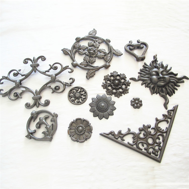 Forged Wrought Iron Ornaments Corrosion Resistance , Fence Cast Iron Items