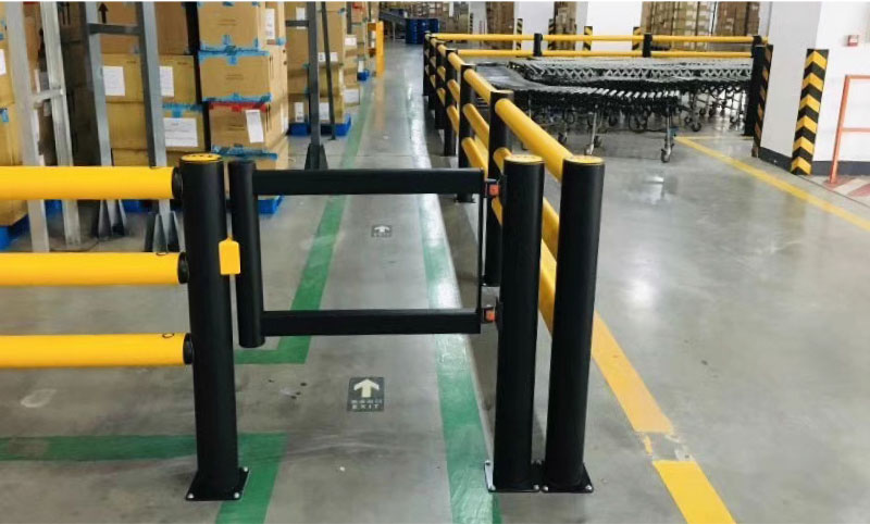Flexible Pedestrian Barrier  Anti-Collision Guardrails Warehouse Safety Barrier Traffic Guardrails
