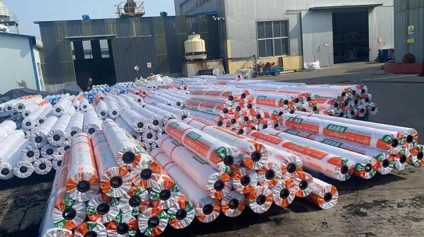 High Polymer Composite Waterproofing Roll-Roofing Material Extrusion Line HDPE / PVC / TPO Geomembrane Sheet Production Line