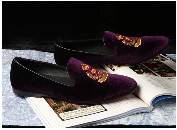 Various Occasions Mens Brown Leather Loafer Shoes , Crown Embroidered Velvet Slipper