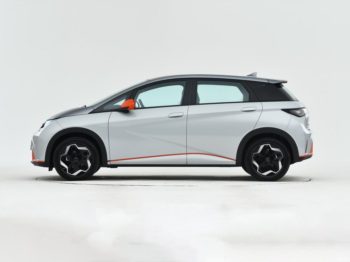 Hot sale B YD dolphin EV Wheel High Speed 5 Seats electric car Cheapest Price left hand car automotive new car