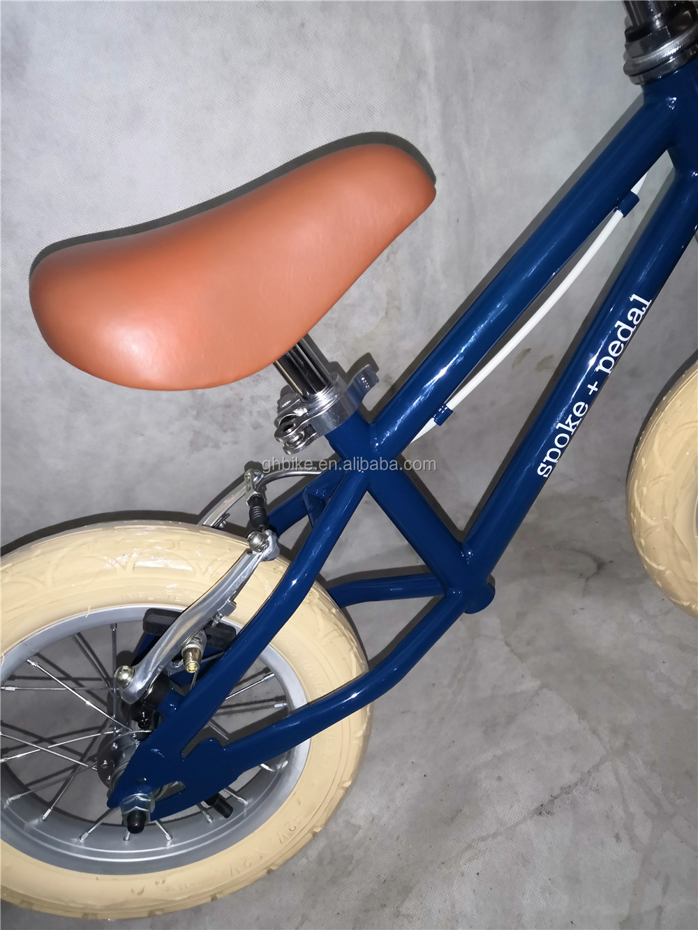 Steel Fork Material Banwood Retro Kids Balance Bike 12 Customize and with 12 Inch