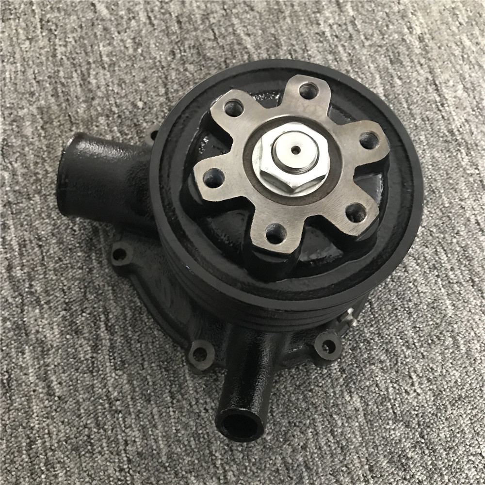 ME995037 Excavator 6D16 Engine Water Pump For Hyundai R200-5/R210-7
