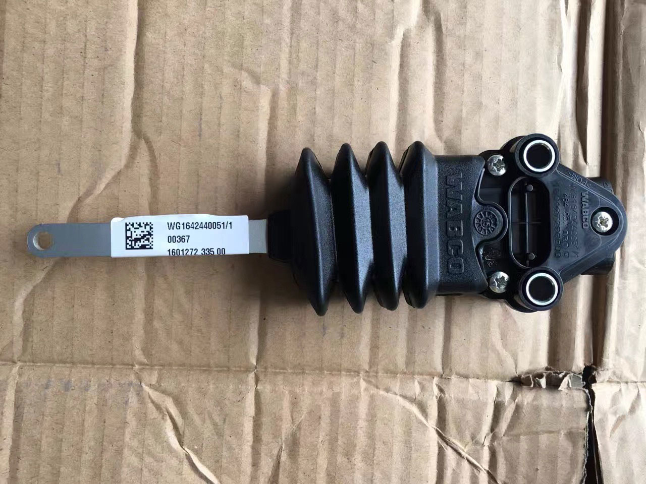 WABCO levelling valve for HOWO TRUCK WG1642440051 HIGHT QUALITY
