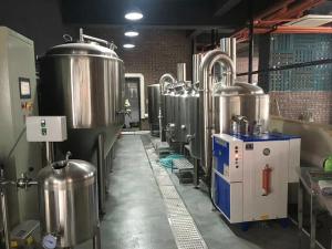 China Energy Saving Microbrewery Equipment Small Scale Commercial Brewing Rustproof wholesale