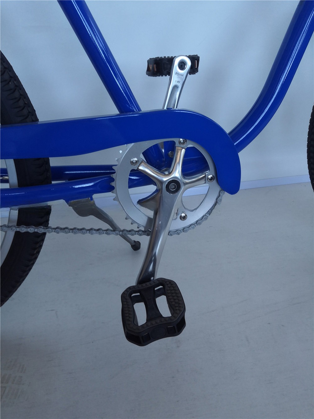1.8m Length KMC Chain 26 White Wall Men's Bicycle Wheels for Custom Beach Cruiser Bike