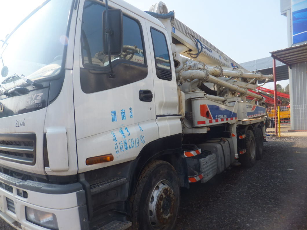 2009 37m Zm Concrete Pump on Isz Truck Concrete Boom Pump Used Heavy Equipment