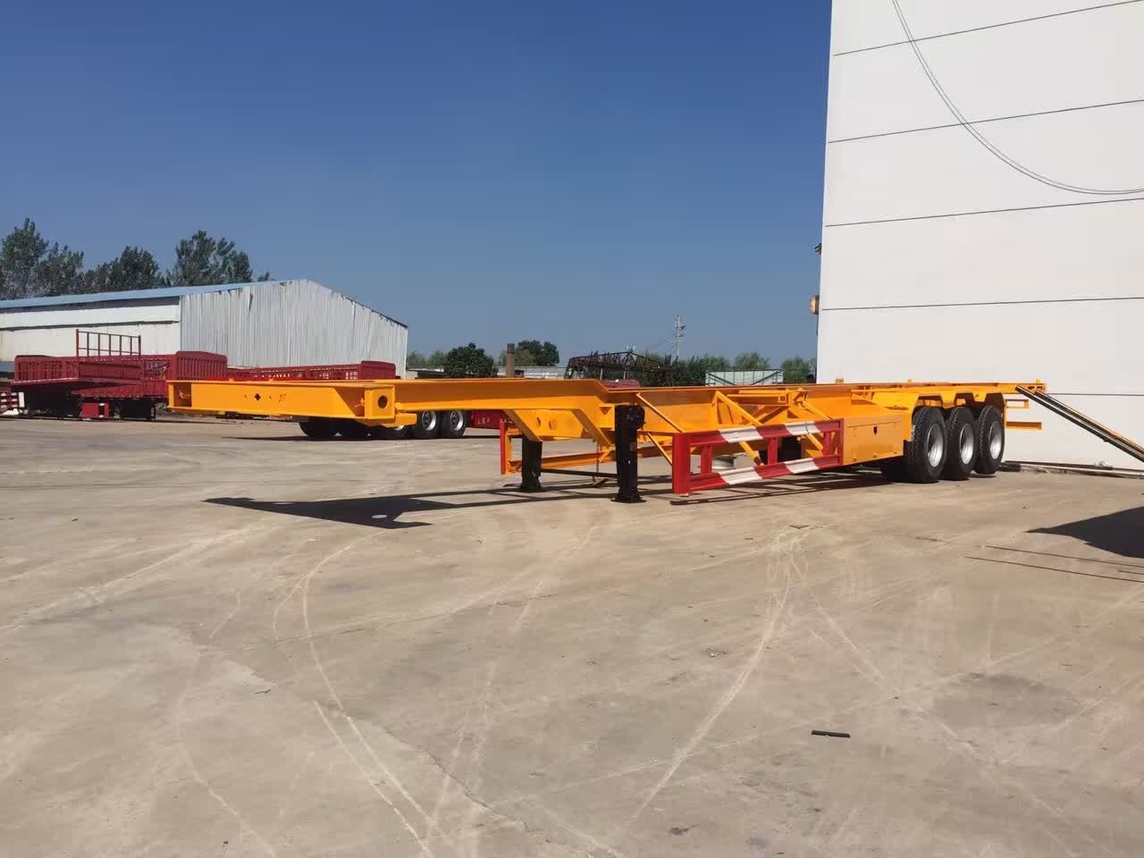 Tri Axles 40ft Yellow Color Skeleton Semi Trailer For Container