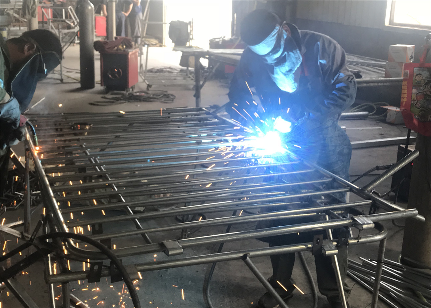 32mm wall thickness 1.00mm Crowd Control Barriers For United Kingdom Market Pre-galvanized