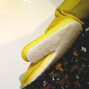 China Scouring Pad Dishwashing Gloves With Sponge Customized 35cm Length wholesale
