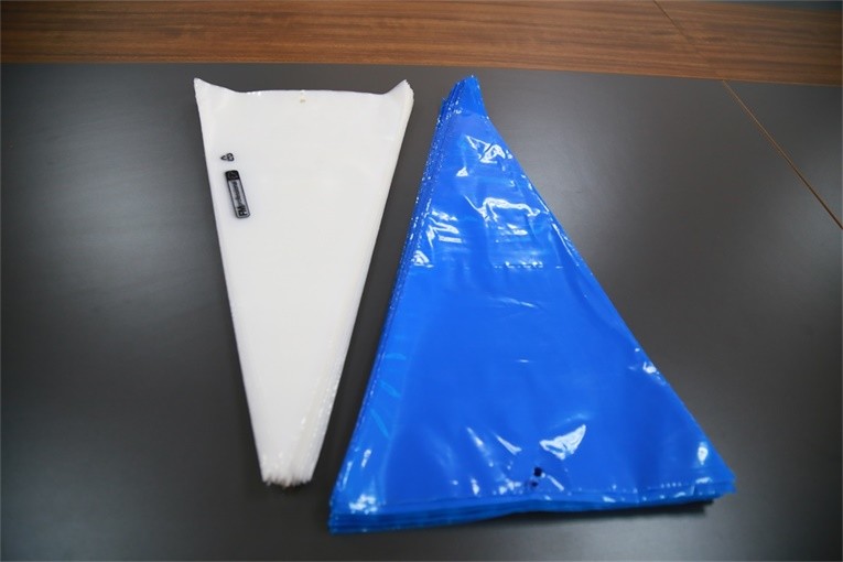 HDPE LDPE Plastic Decorating Piping Bag Disposable Throw Away Clear Blue Color