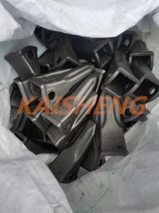 China Komatsu Skid Loader Excavator Bucket Teeth Tips and Adapters Alloy Steel Material wholesale