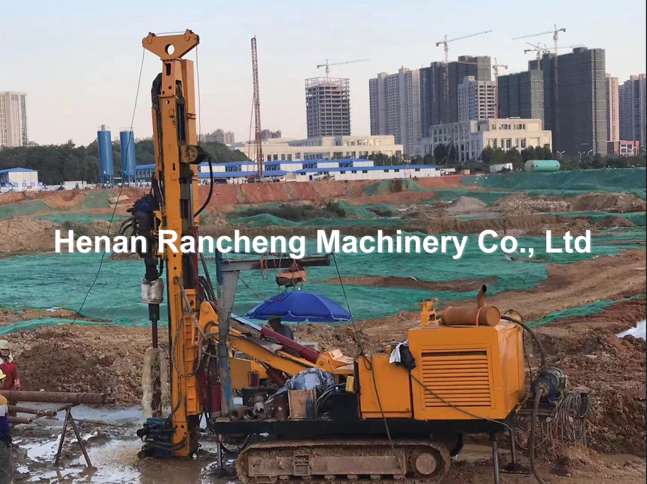 Hydraulic Crawler Engineering Drilling Rig 200m Borehole Depth 125KW Engine Power