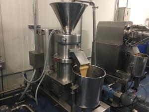 China Sesame Butter Peanut Butter Grinder Machine 150kg/h 200kg/h Compact Structure wholesale