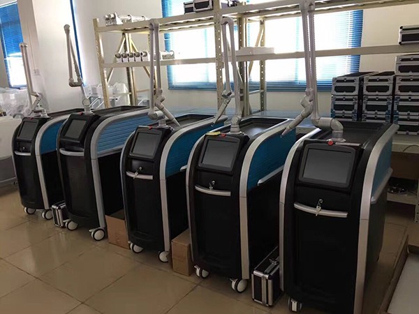Picosecond q switched nd yag laser / picosure laser machine