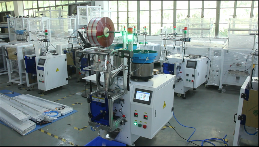 Automatic Vertical Sachet Bag Small Part Nail Bolt Screw Hardware Packing Machine